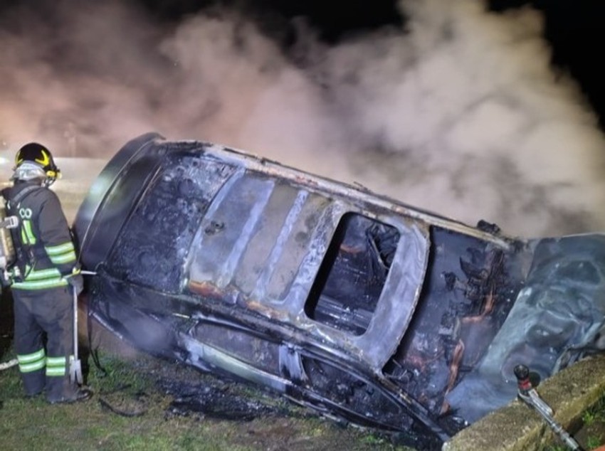 Horor scene sa lica mesta, od auta nije ostalo ništa