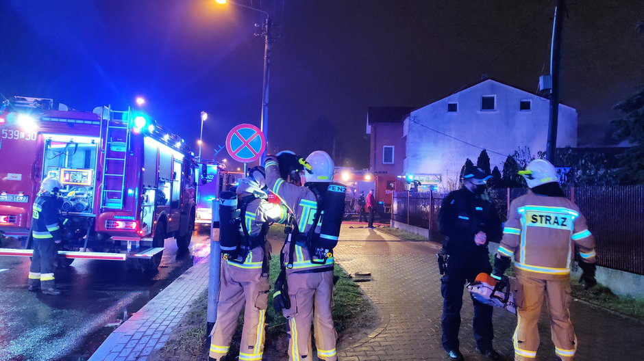 Pożar budynku mieszkalnego przy ulicy Jana Pawła II w Sieradzu 