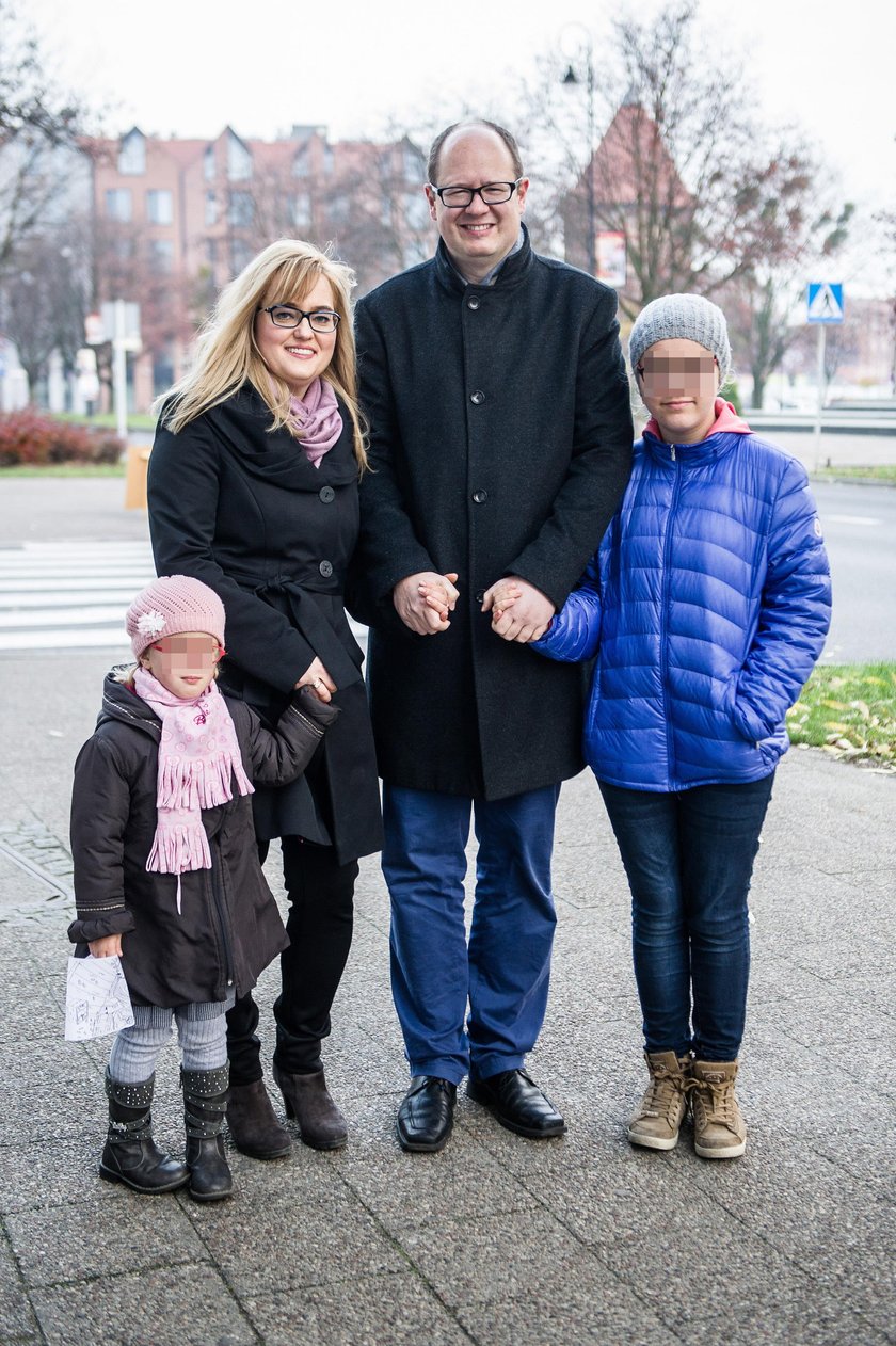 Wzruszający wpis żony Pawła Adamowicza. "Ciągle jesteśmy rodziną"