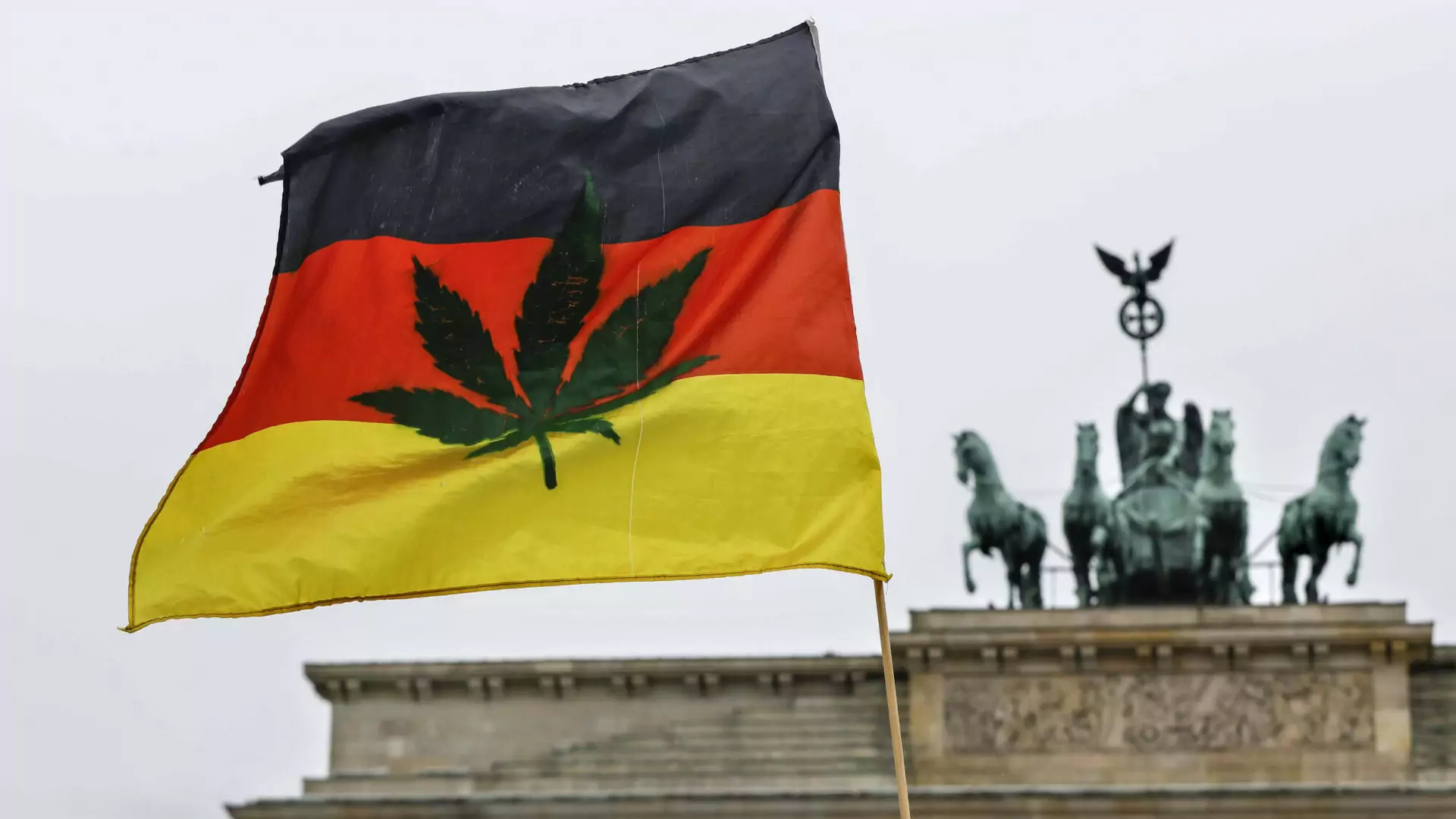 Niemcy legalizują marihuanę. Nie wszyscy ją jednak zapalą