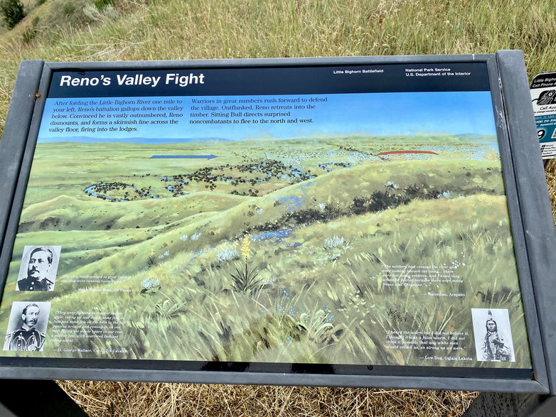 Tablice opisujące miejsca wydarzeń Bitwy nad Little Bighorn