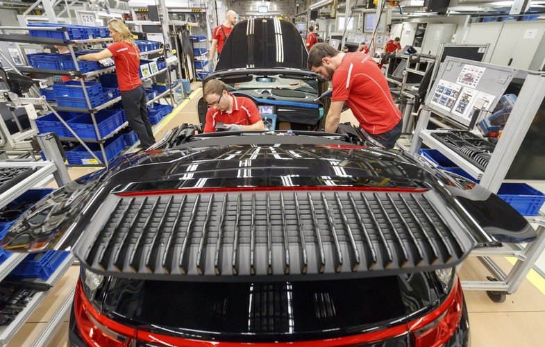 Produkcja samochodów sportowych Porsche w Stuttgarcie