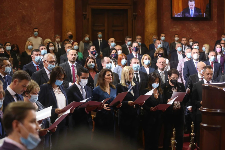 Zakletva, novi ministri, skupština