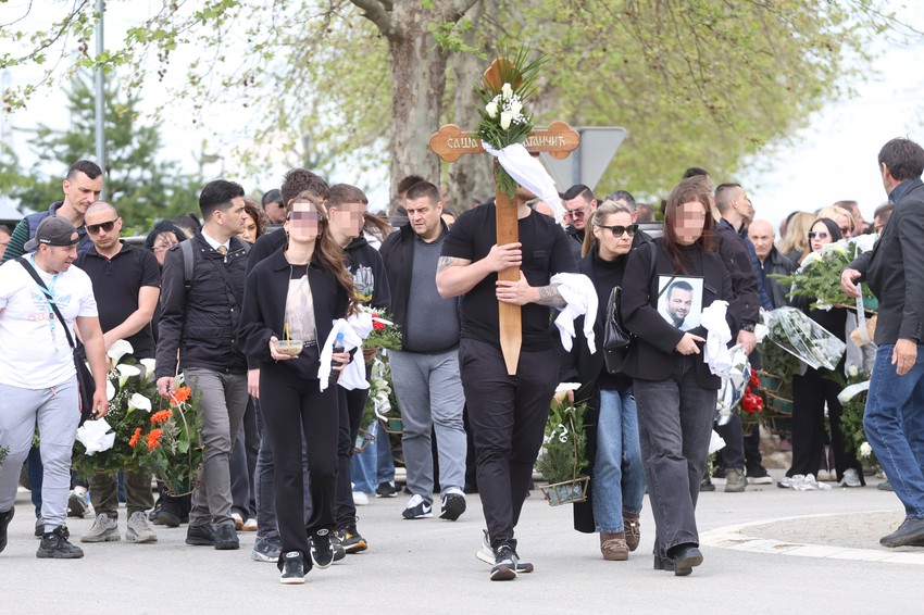 Sahrana Saše Katančića Novo Groblje