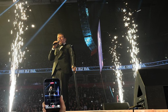 "PUBLIKA JE KASNILA, NISAM JA" Vlado Georgiev na koncertu u Areni održao neobičan govor (VIDEO)