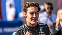 Mercedes rozbija bank w Melbourne. Formuła 1 wchodzi w nową erę z przytupem [Przebieg wyścigu]