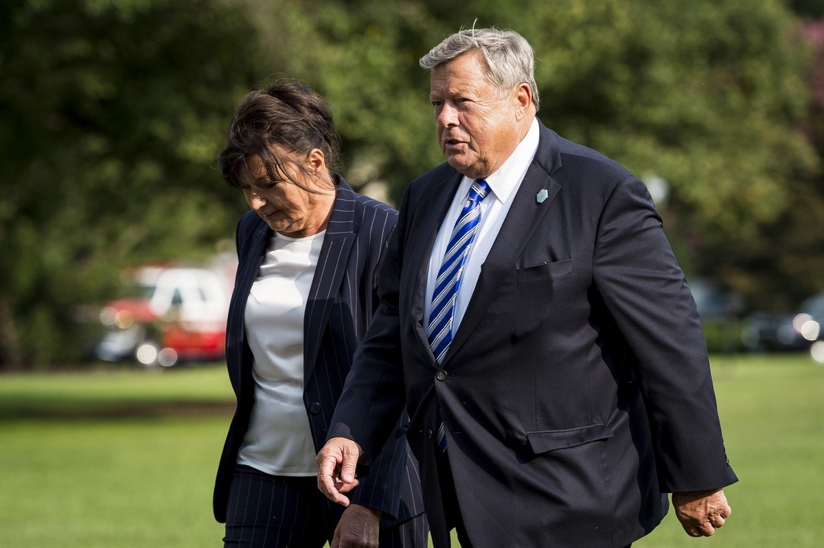 Ko je otac Melanije Tramp Viktor Knavs i po čemu je sličan sa Donaldom