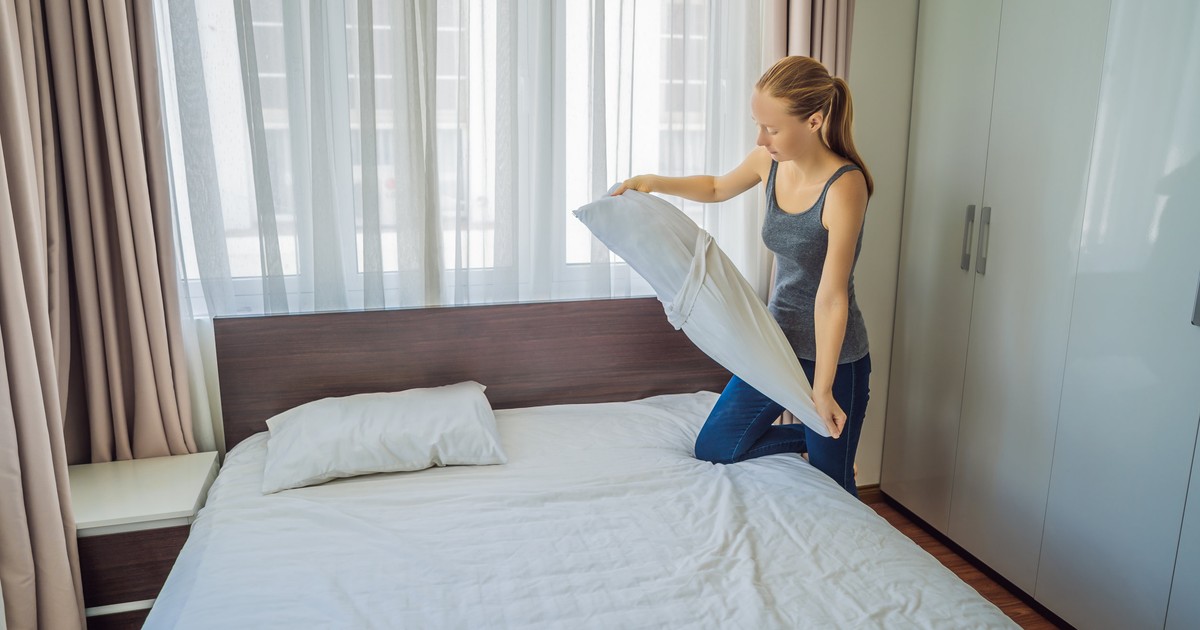 Gdzie wyrzucić starą pościel, a gdzie stare prześcieradło? Za mały błąd można dostać mandat