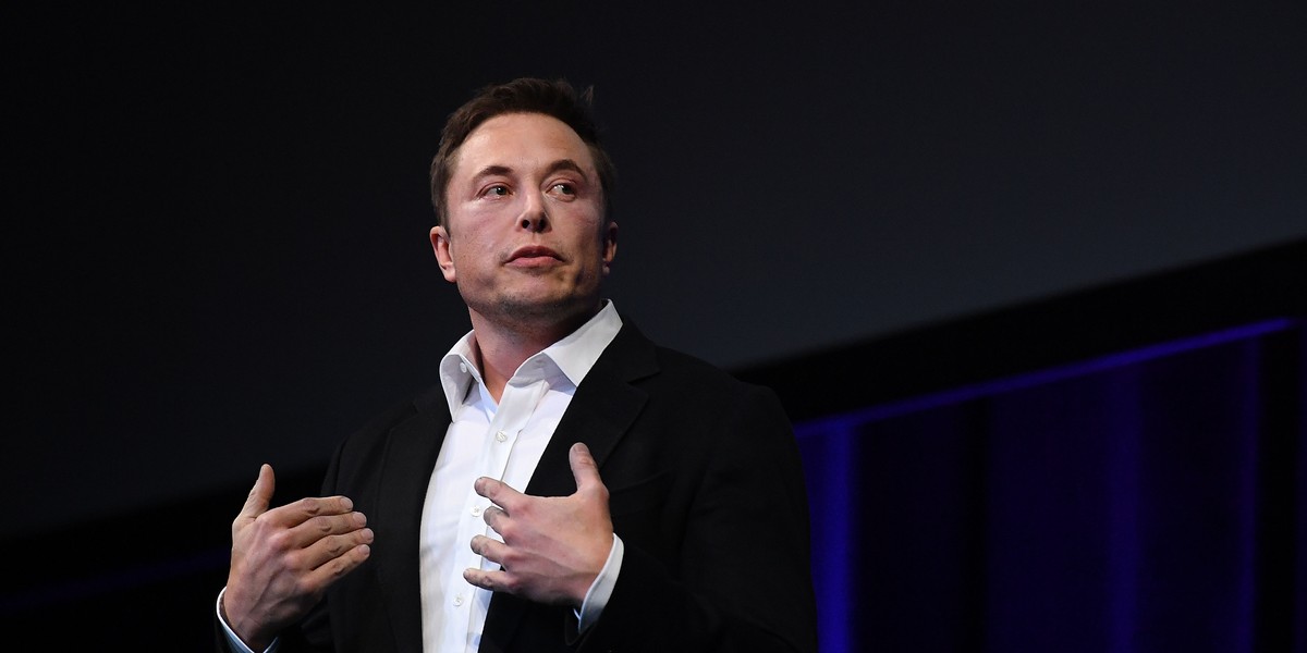 Elon Musk przedstawił koncepcję rakietowego systemu transportu na Ziemi