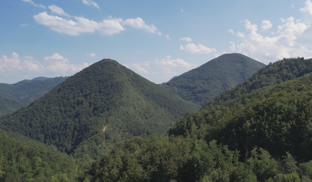 Piramidalna brda u okolini Arilja