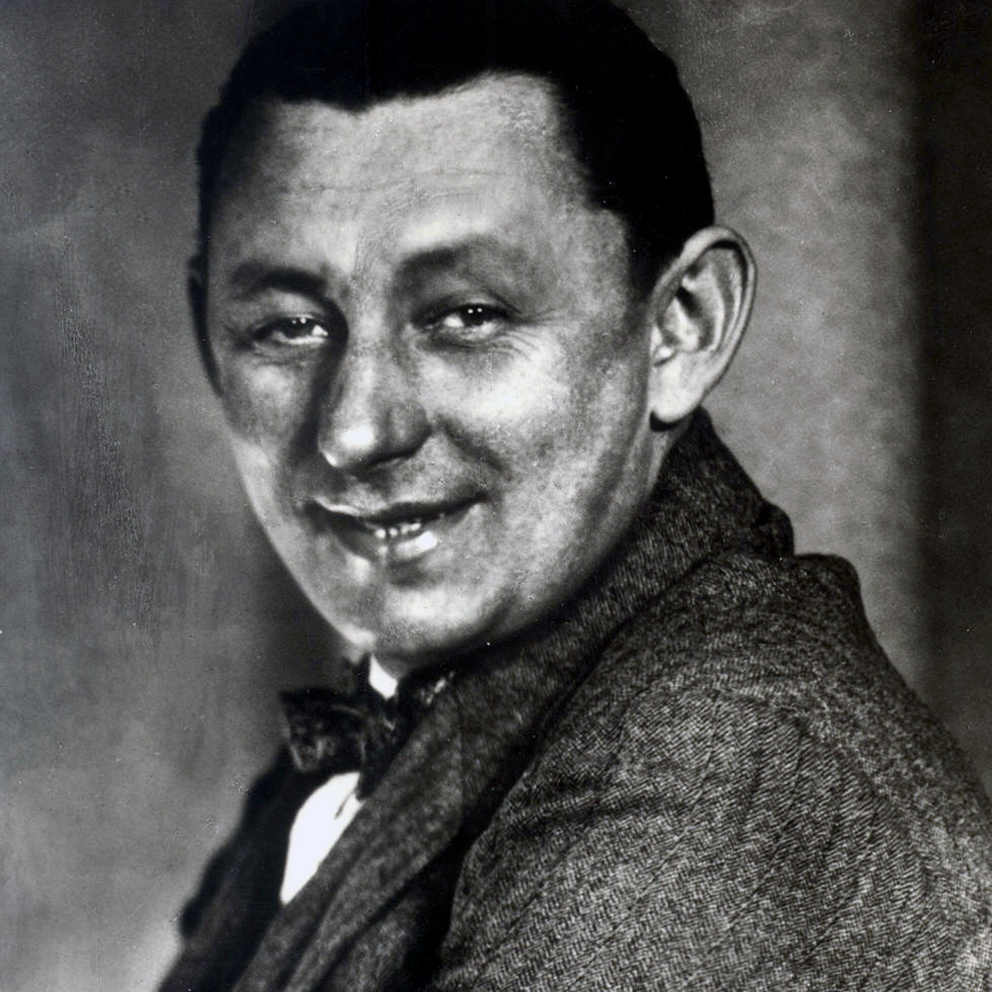 Kráľ komikov Vlasta Burian, vlastným menom Jozef Vlastimil Burian.