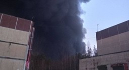 roje dronów uderzyły nad bałtykiem. płonie rosyjski port naftowy