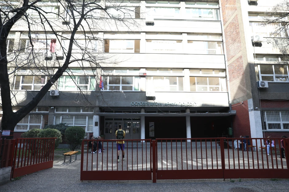 OŠ "Drinka Pavlović" ilustracija.