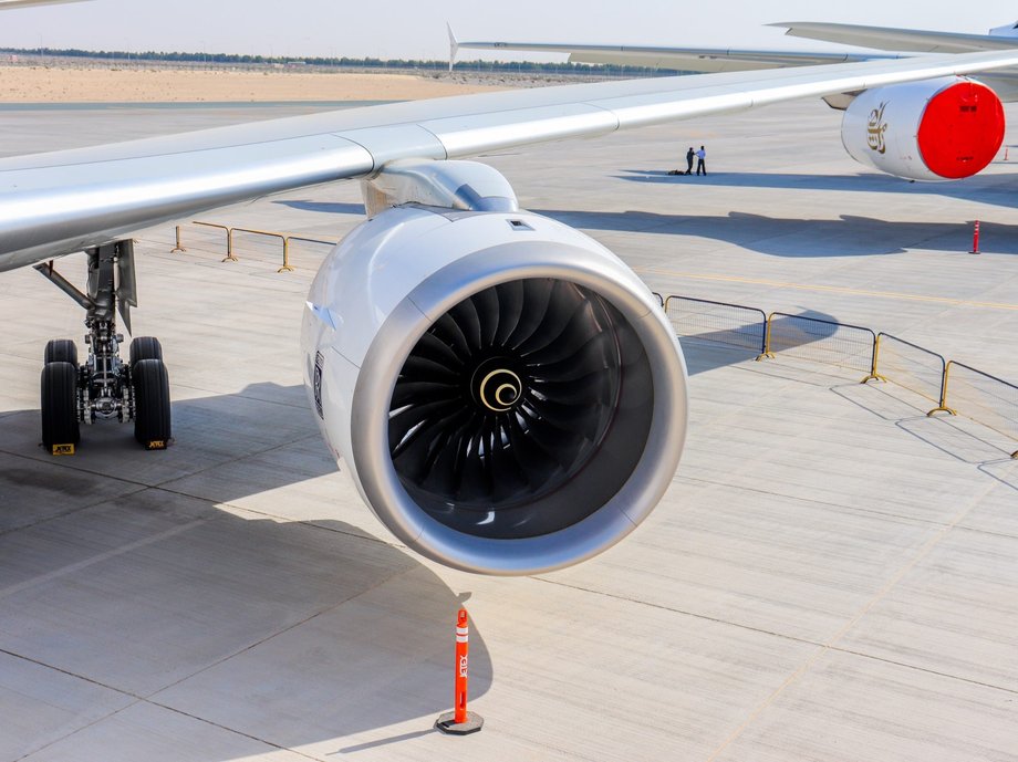 Airbus A330-800neo (Uganda Airlines)