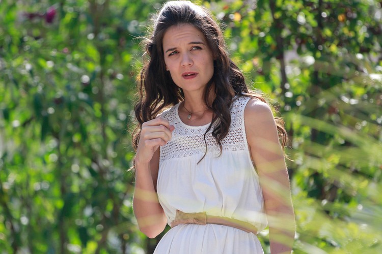 Katie Holmes jako panna Meadows