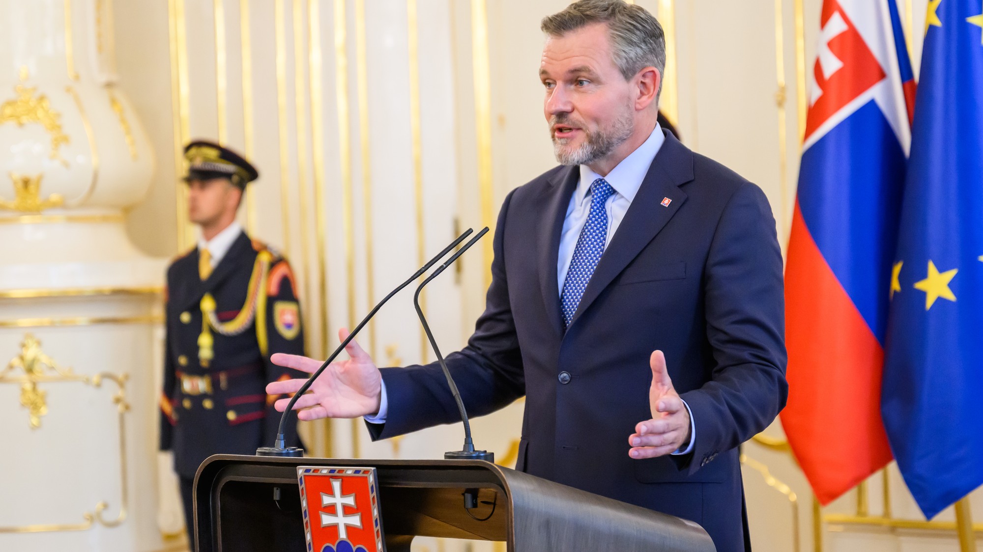 Prezident SR Peter Pellegrini prijal držiteľov ocenenia Biele srdce, ktoré udeľuje Slovenská komora sestier a pôrodných asistentiek.