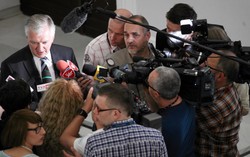 Gowin znów uderza w Tuska i chce Schetyny w rządzie