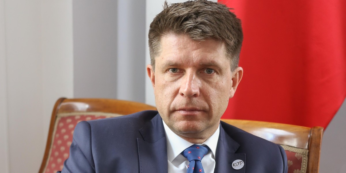 Petru: "depisyzacja" i "wyplenienie wszystkich »Misiewiczów«"