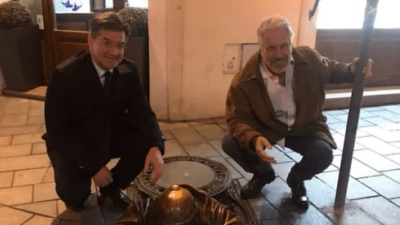 Bývalý slovenský minister zahraničných vecí Miroslav Lajčák a Jeffrey Epstein.