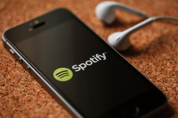 Spotify przejmuje kolejną firmę tworzącą podcasty. Stawia na rozwój własnych treści