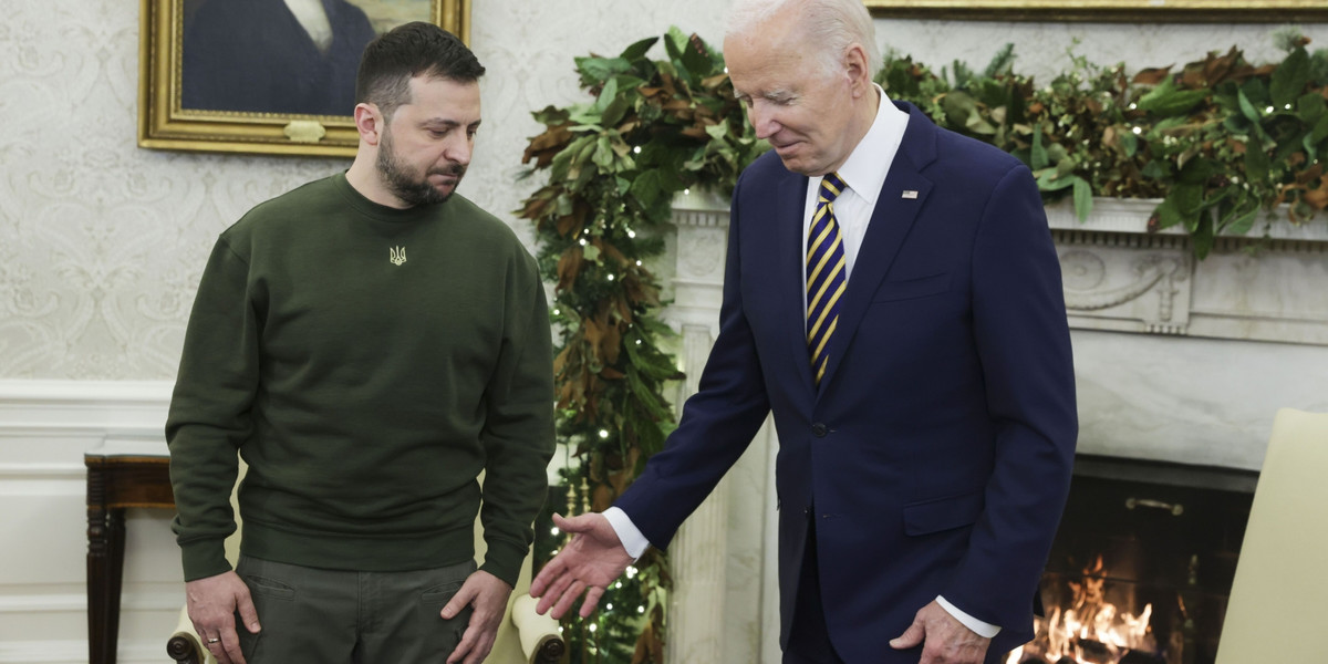 Prezydent USA Joe Biden podczas spotkania z prezydentem Ukrainy Wołodymyrem Zełenskim w Białym Domu w Waszyngtonie, 21 grudnia 2022 r.