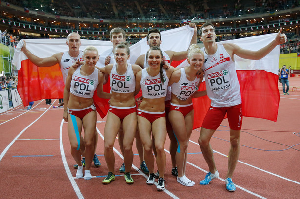 HME: Polacy zdobyli srebro, Polki brąz w sztafecie 4x400 m!