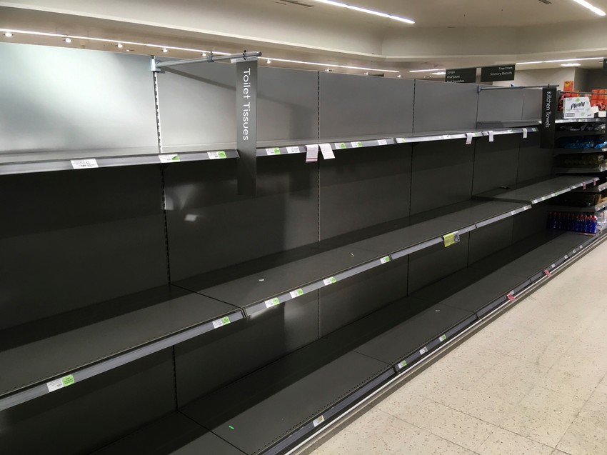 Prazni rafovi u Londonu