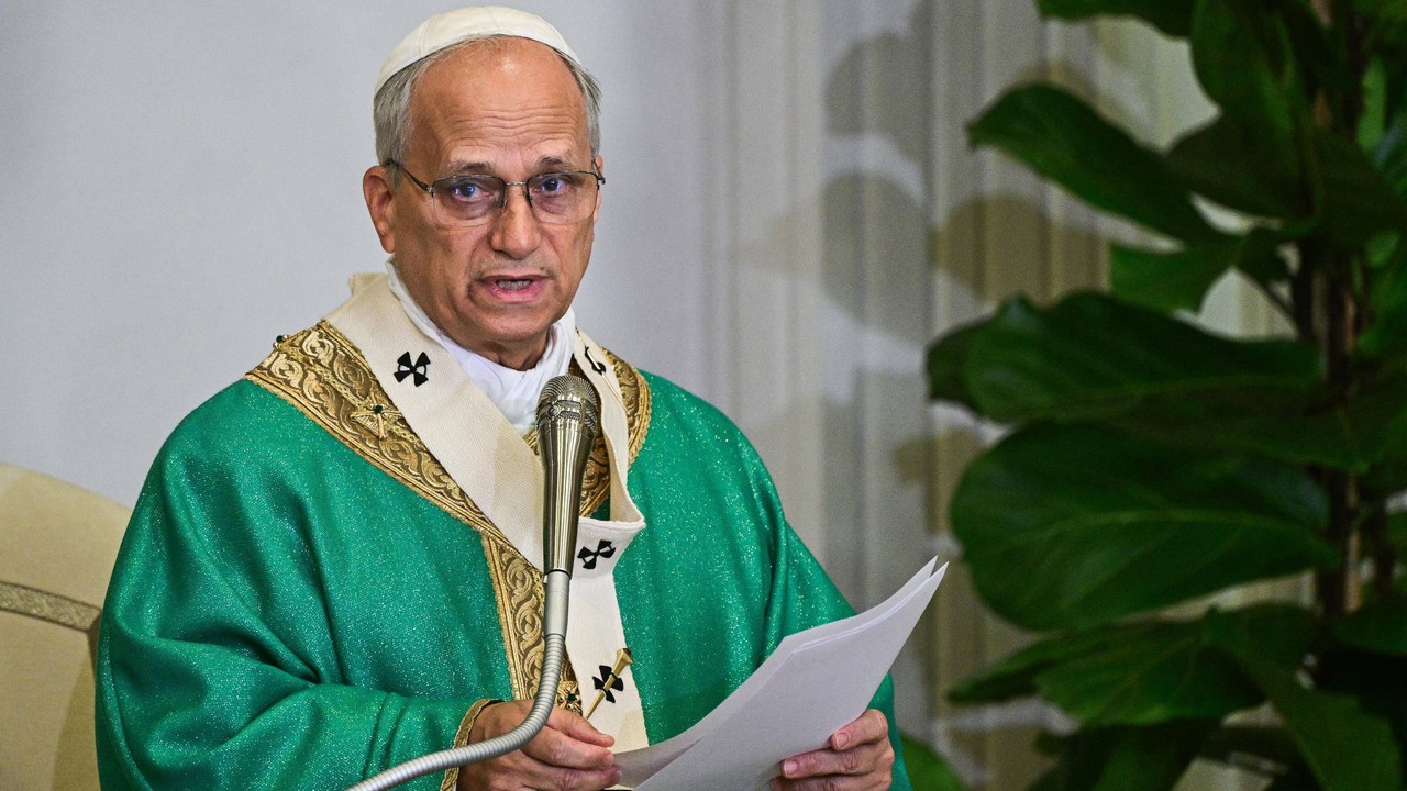 Leon XIV powinien zrobić porządek w polskim Kościele? Polacy zabrali głos [SONDAŻ]