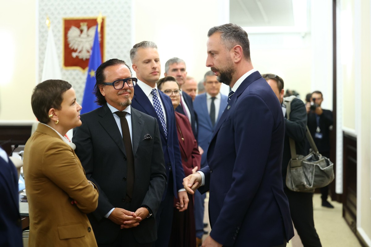 To nie Donald Tusk dziś przewodniczy rządowi. Tym zajmą się ministrowie