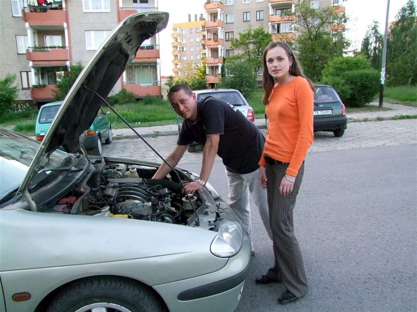 Zepsuła samochód, pokochała mechanika