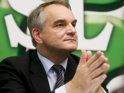 Pawlak: Wzrost PKB powyżej oczekiwań