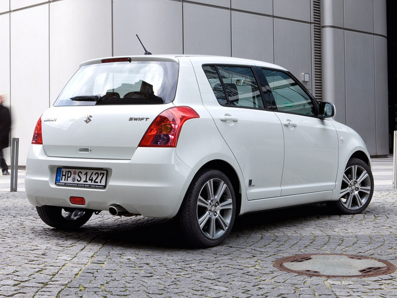 Suzuki Swift Black and White: specjalna edycja dla niemieckiego rynku