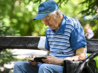 Demografia jest nieubłagana. Liczba Polaków powyżej 65. roku życia przybędzie o 44 proc. W podobnym stopniu ubędzie pozostałych