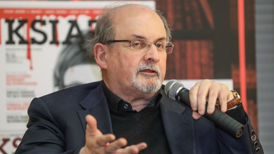 Zamach na Salmana Rushdiego. Iran odpowiada na zarzuty i wskazuje winnych