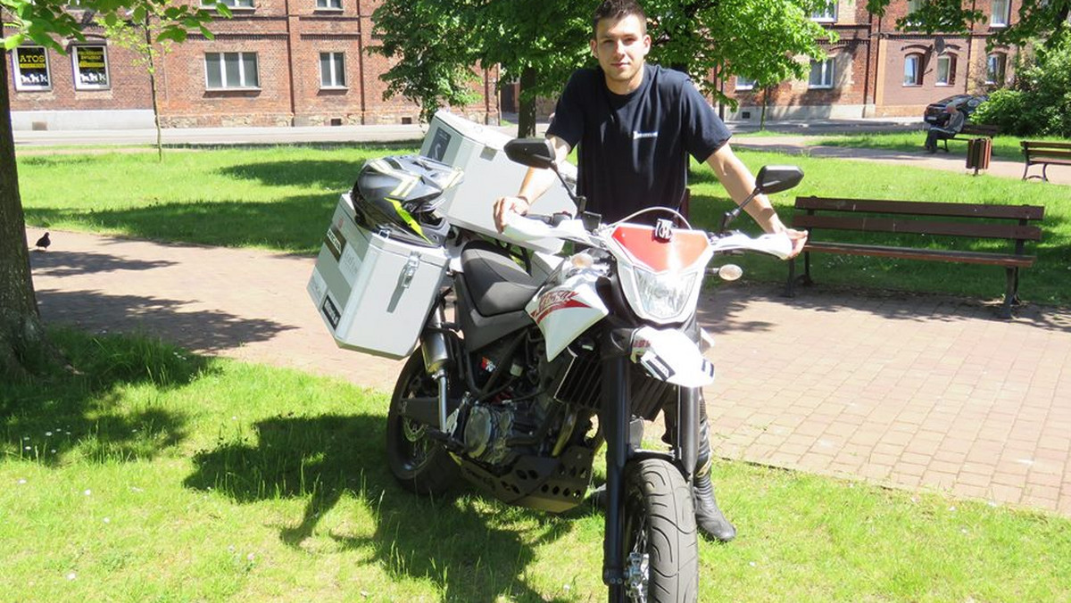 Już dziś w samotną podróż na motocyklu dookoła świata wyruszy Tomasz Gorzędowski. Piekarzanin odwiedzi 38 państwa i pokona 50 tys. km, a wszystko to w szczytnym celu.