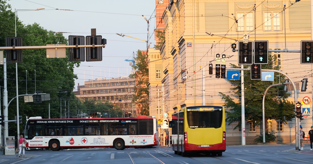 Cheap or free public transportation rides in Poland. 1  group has immense  privileges
