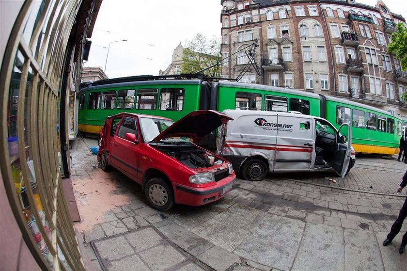 Tramwaj wjechał do sklepu! FOTO