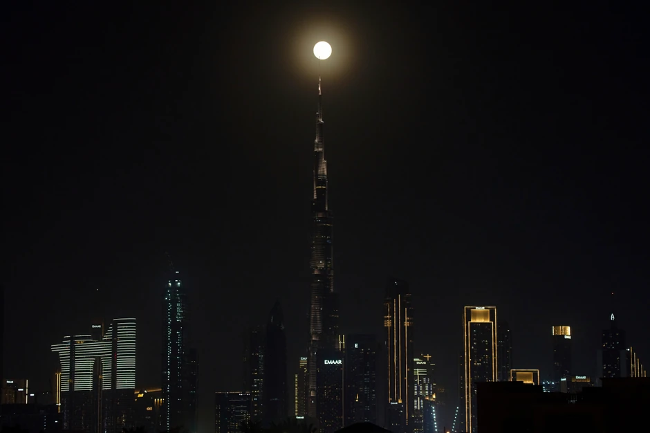 Pomračenje Meseca - Dubai, UAE