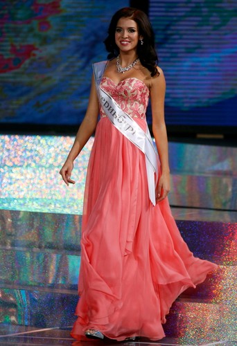 Najpiękniejsza! Sofia Nikitczuk Miss Rosji 2015