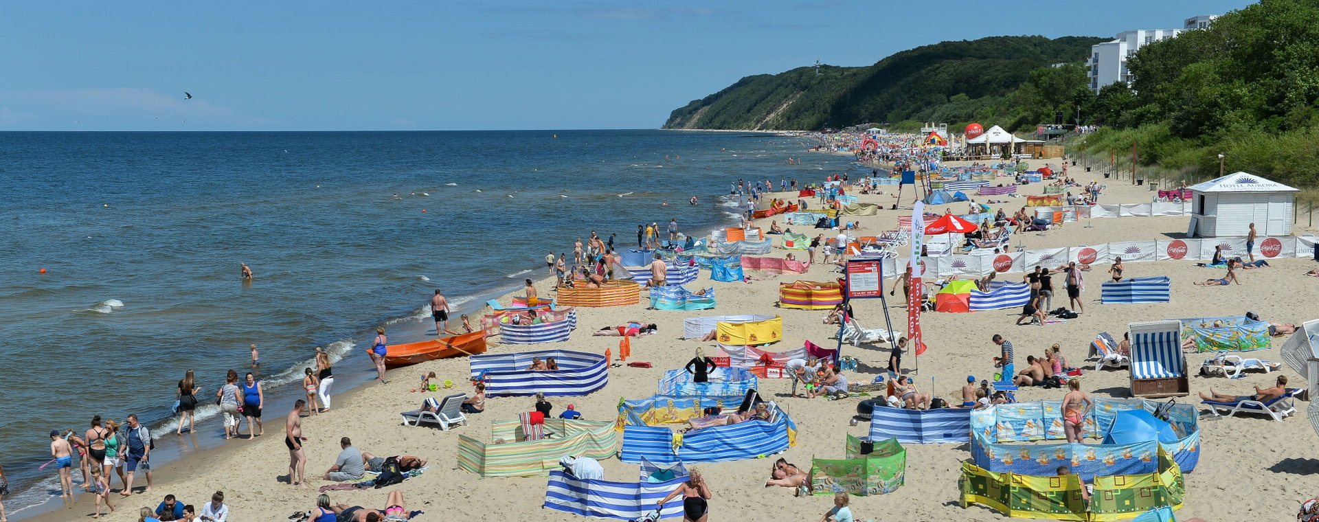 Niemieccy turyści chętnie przyjeżdżają na wakacje nad polskie morze. 