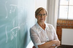 Nowe obostrzenia covidowe. Obowiązek to nie przymus. Czyli co?