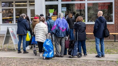 14 mln mieszkańców w biedzie. Niemcom coraz trudniej związać koniec z końcem. "Wstyd dla tak bogatego kraju"