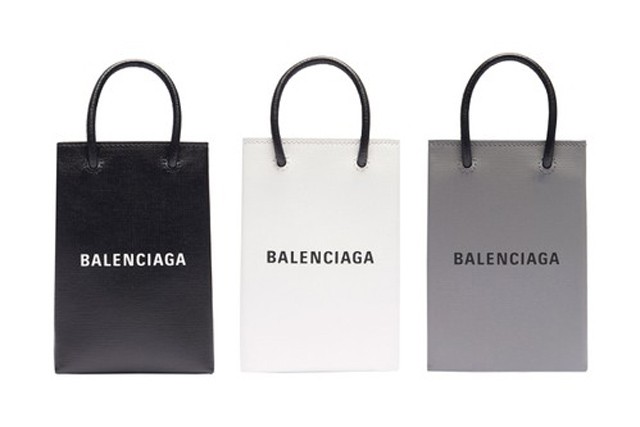 Telefontartó tasi 300 ezerért? A Balenciaga mindenkit hülyére vesz