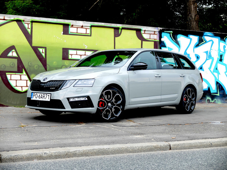 Skoda Octavia Combi RS 245