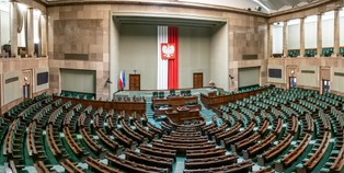 Trzy partie poza Sejmem. Kto wygrałby wybory parlamentarne? [SONDAŻ]