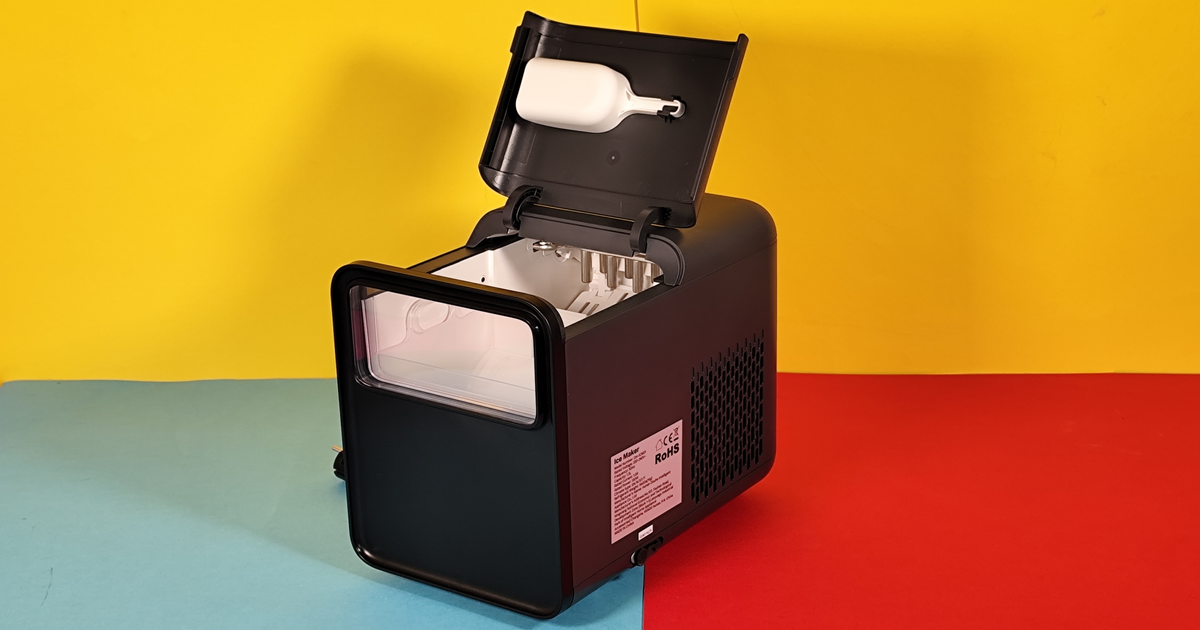 Eiswürfelmaschine Ice Cube Maker Qexreed im Test: 9 Eiswürfe