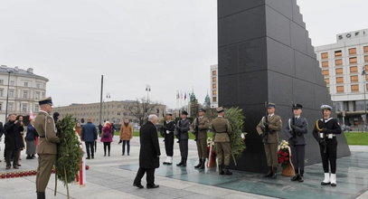 Koniec miesięcznic na Placu Piłsudskiego? Zapadła ważna decyzja dotycząca pomnika