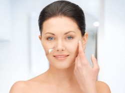 Powakacyjna pielęgnacja skóry w 3 krokach