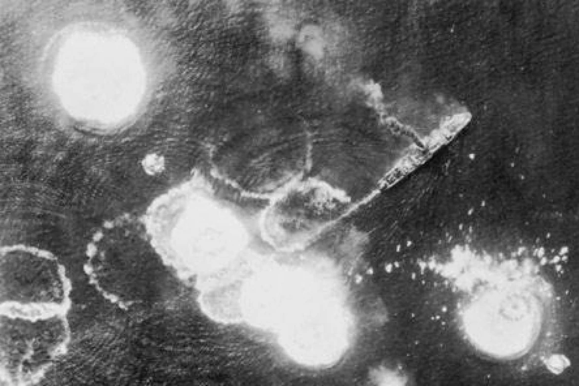 Japoński transport pod ostrzałem wroga 3 marca 1943 r.