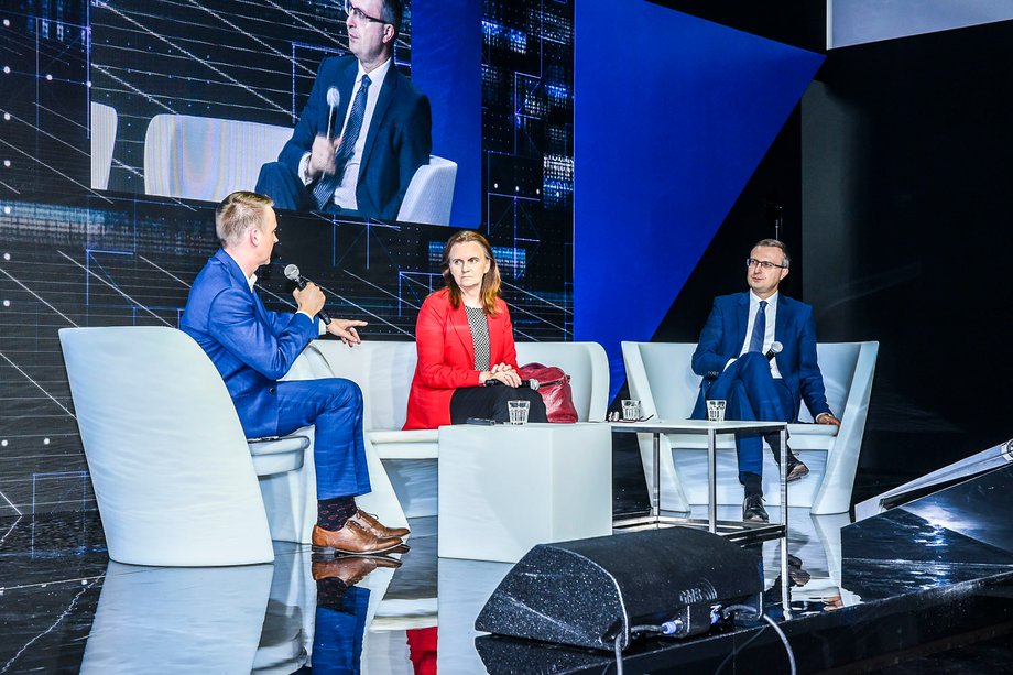 Prof. Gertruda Uścińska, prezes ZUS, Paweł Borys, szef Polskiego Funduszu Rozwoju i Damian Szymański, dziennikarz Business Insider Polska podczas panelu "Aging Society. Perspective on different sectors", który odbył się podczas Business Insider Trends Festival.